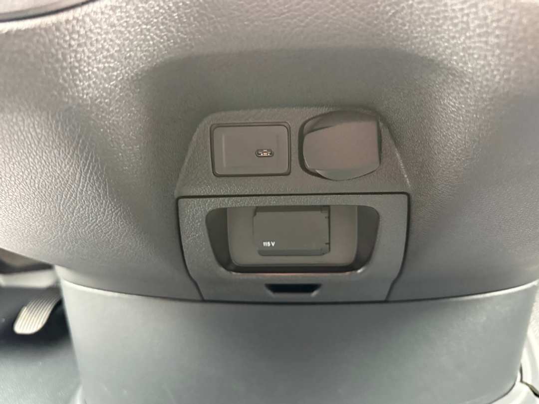 2025 Mercedes-Benz Sprinter 2500 Cargo 144 WB - Image 34