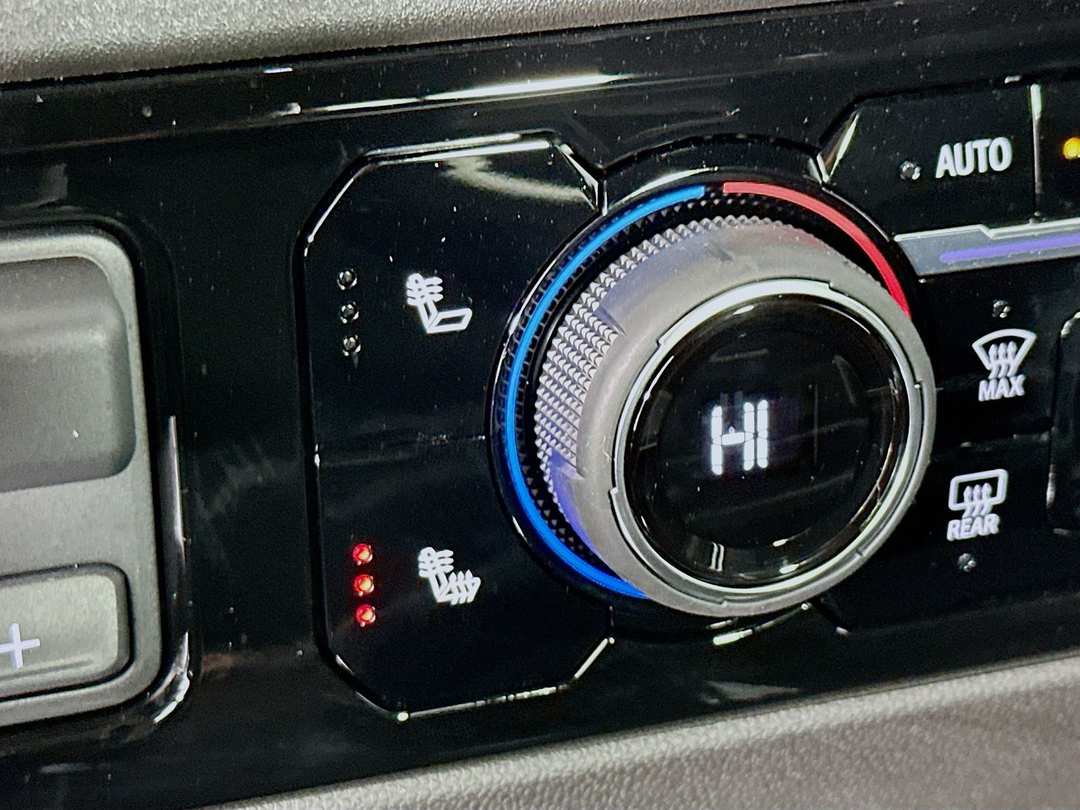 2025 Chevrolet Silverado 2500Hd LT - Image 21