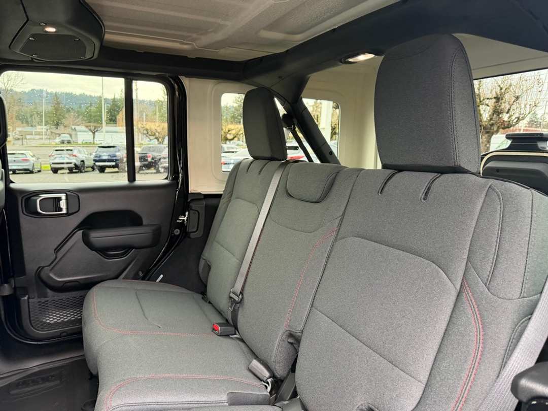 2026 Jeep Wrangler Rubicon - Image 29