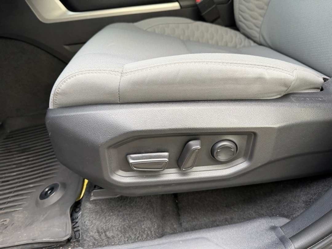 2025 Toyota Tundra SR5 - Image 14