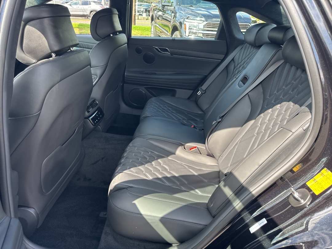 2026 Genesis G80 3.5T - Image 41