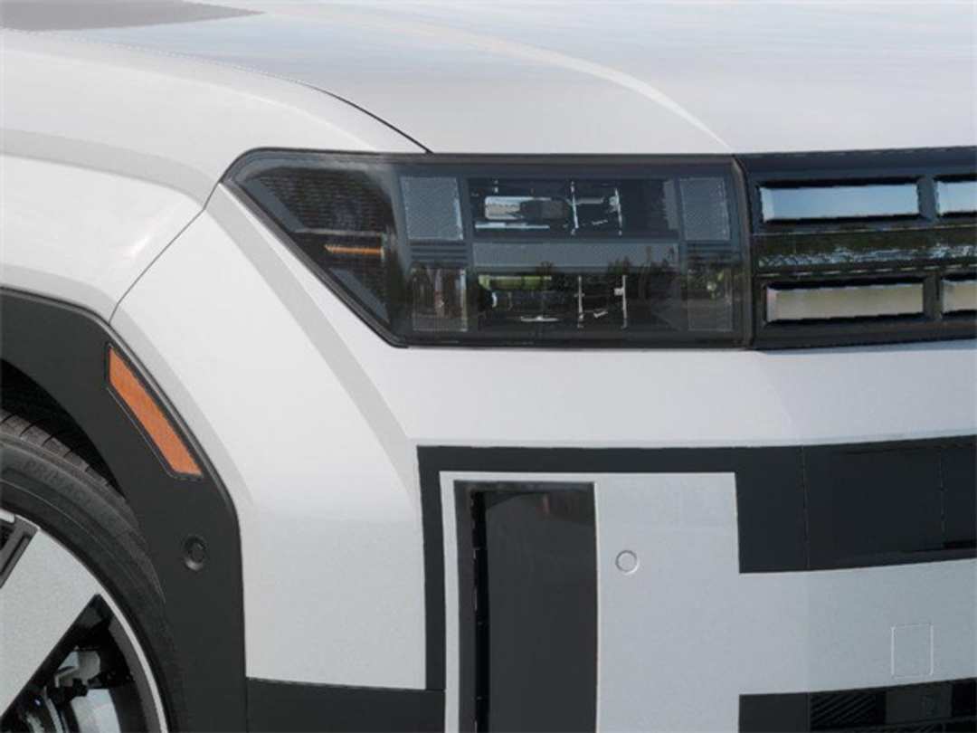 2026 Hyundai Santa Fe Limited - Image 9