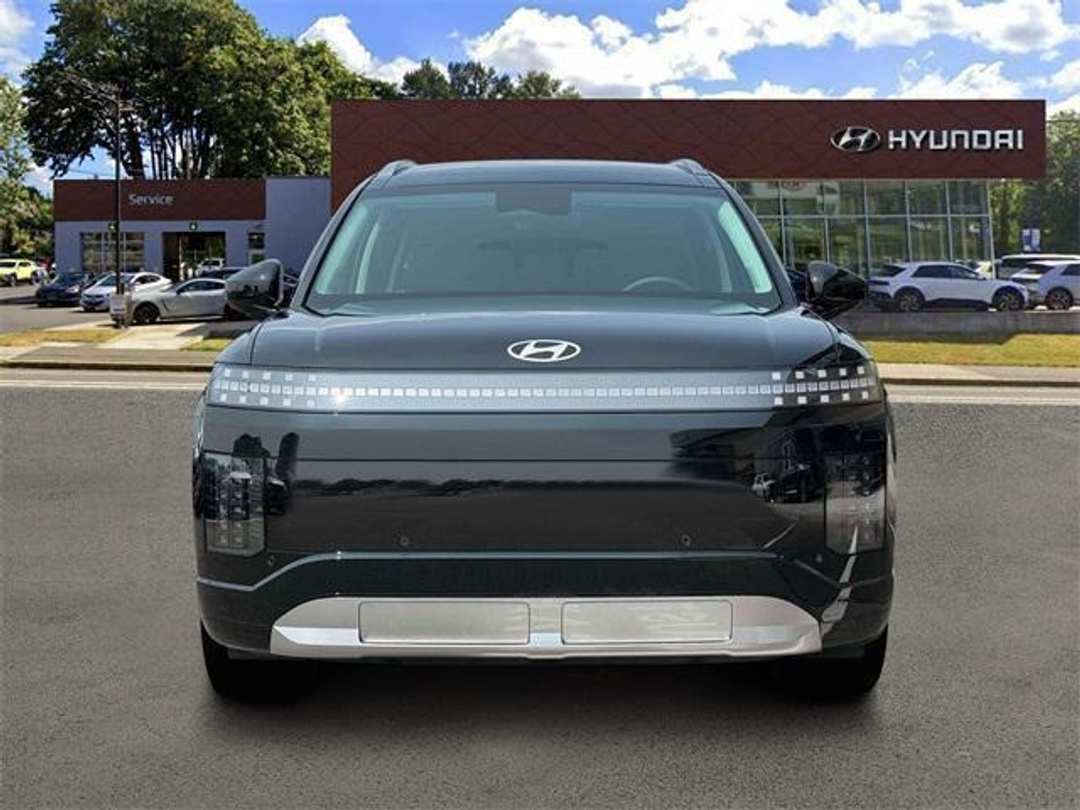 2026 Hyundai Ioniq 9 SEL - Image 12