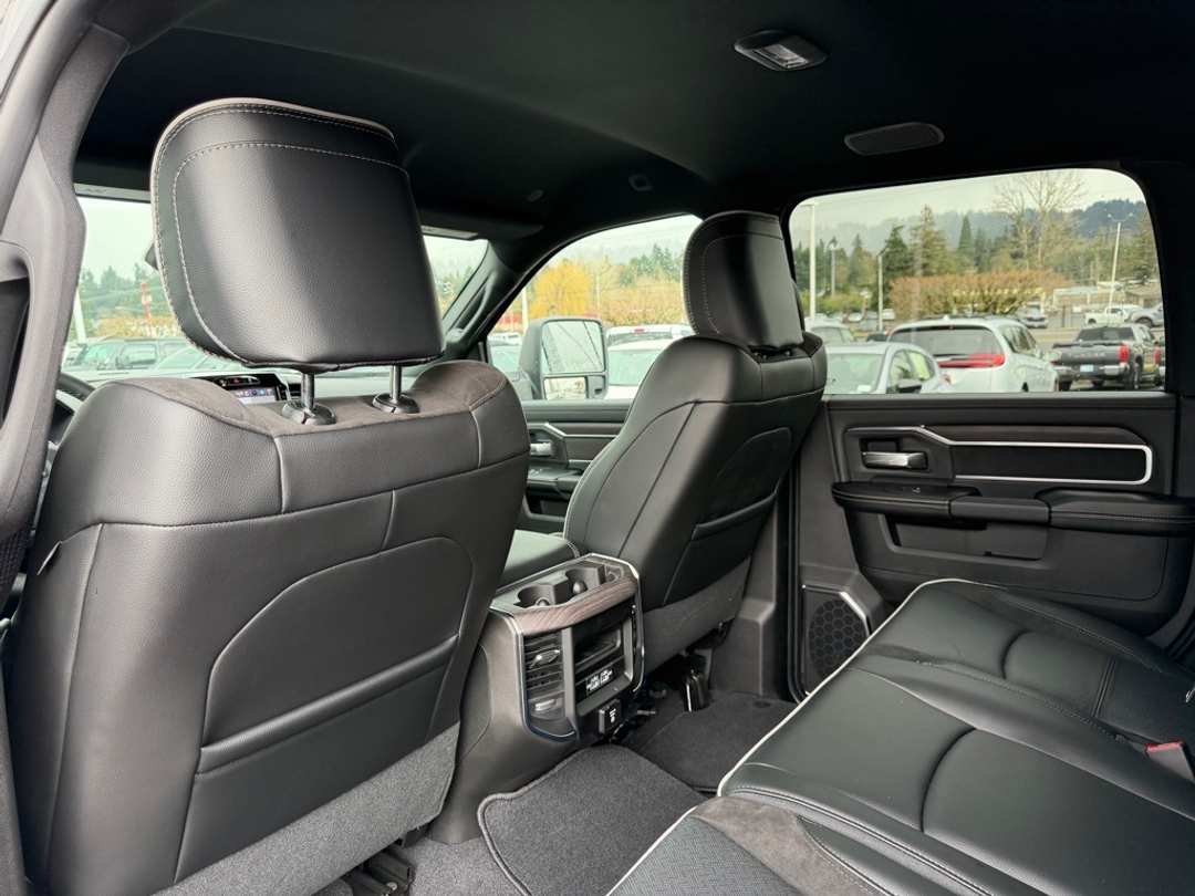 2026 Ram 3500 Laramie - Image 32