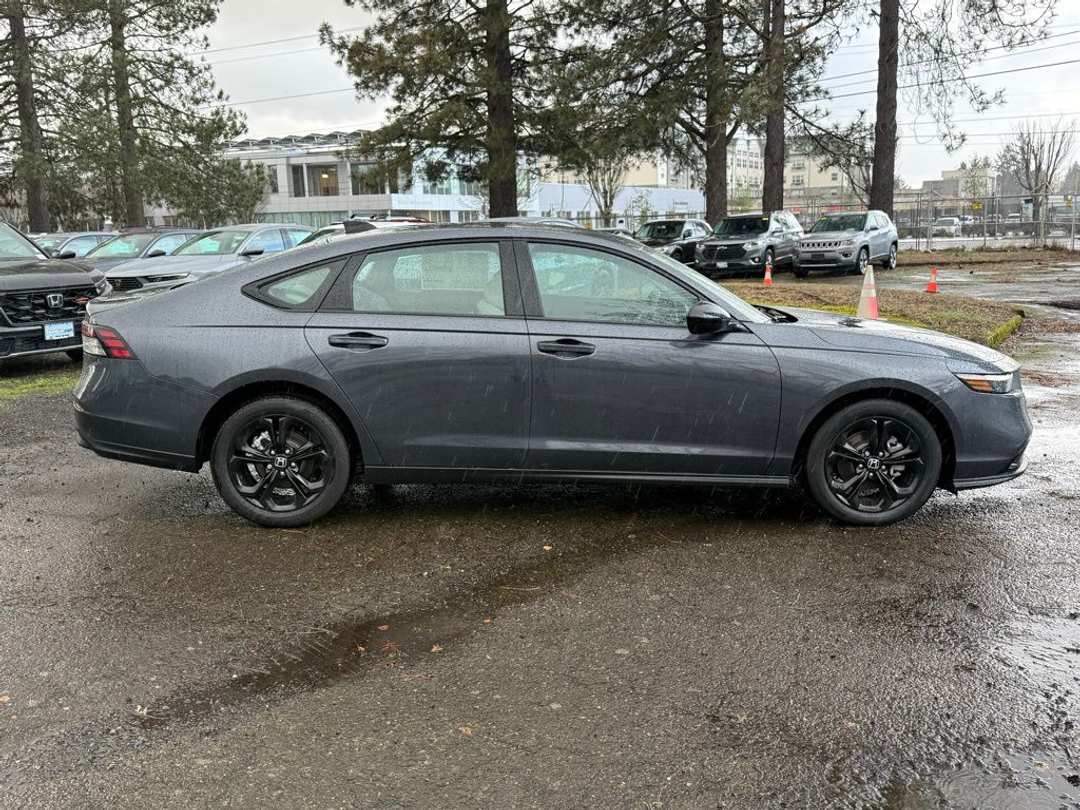 2025 Honda Accord SE - Image 9