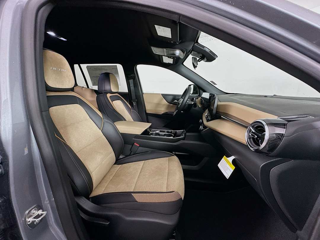 2026 Chevrolet Equinox ACTIV - Image 28