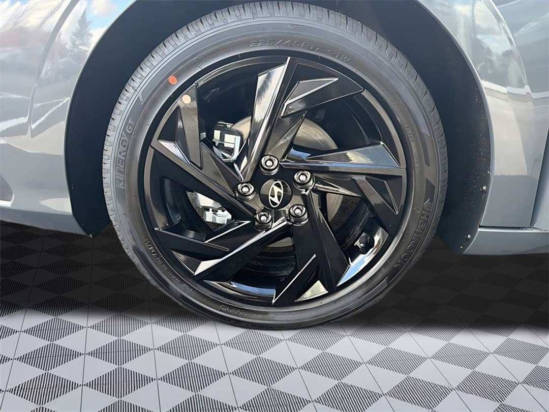 2026 Hyundai Elantra SEL Sport - Image 24