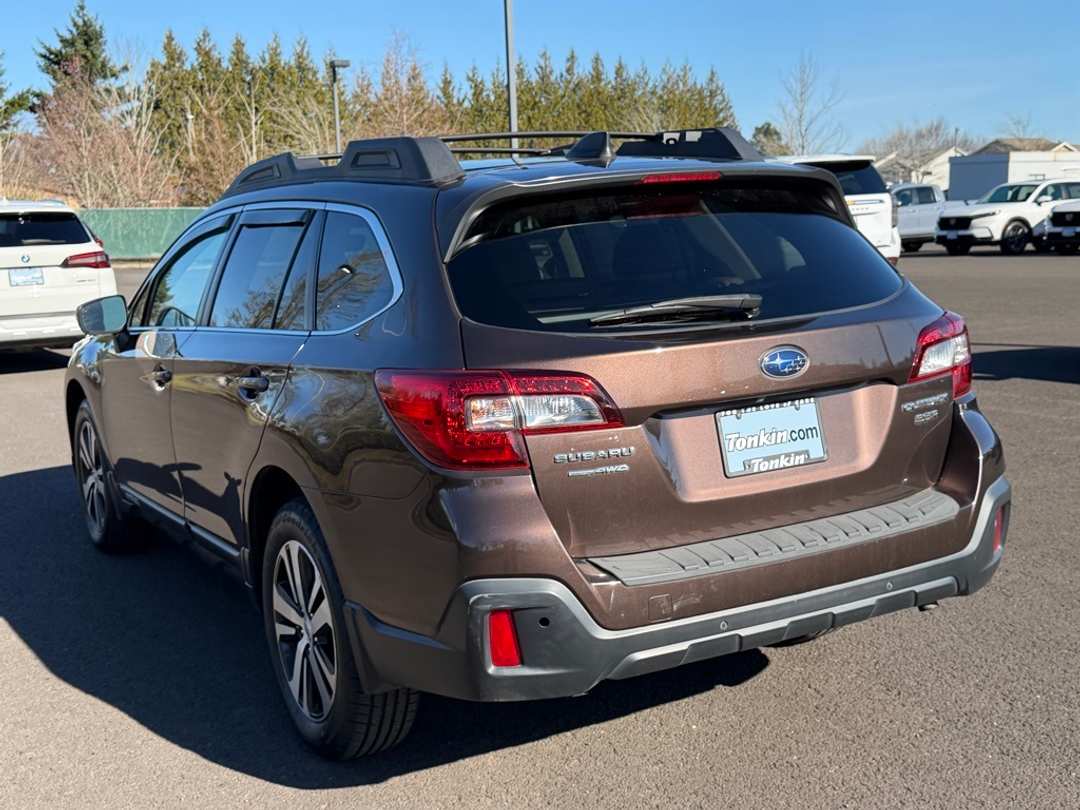 2019 Subaru Outback 3.6R - Image 6