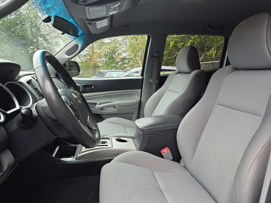 2015 Toyota Tacoma PreRunner - Image 2