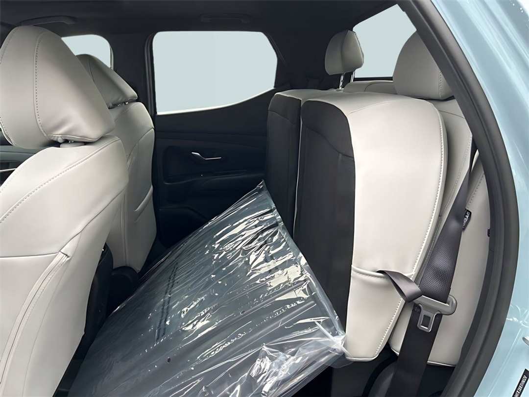 2026 Hyundai Santa Cruz SEL - Image 10