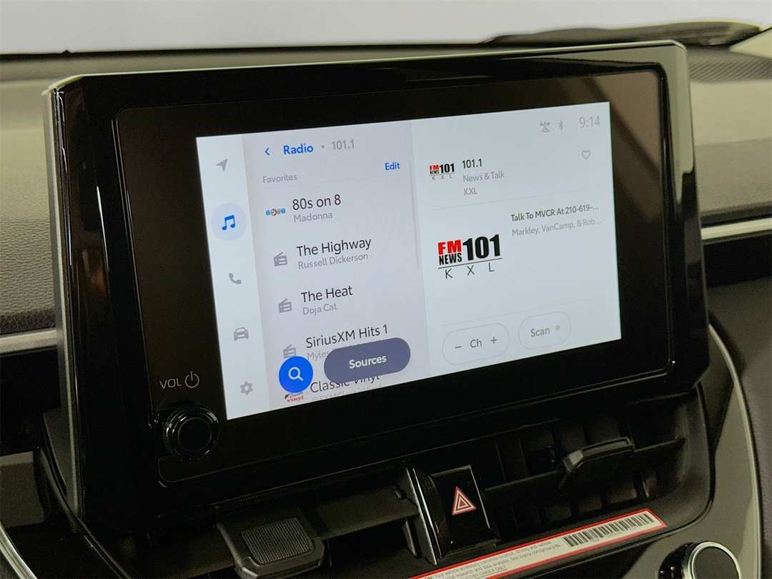 2026 Toyota Corolla Cross LE - Image 15