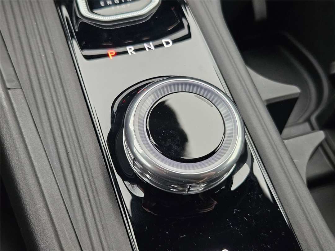 2026 Jeep Cherokee Laredo - Image 18