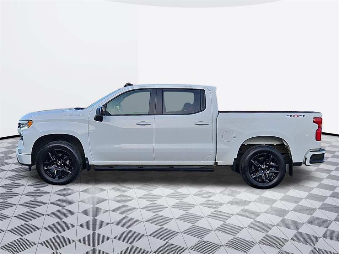 2024 Chevrolet Silverado 1500 RST - Image 3