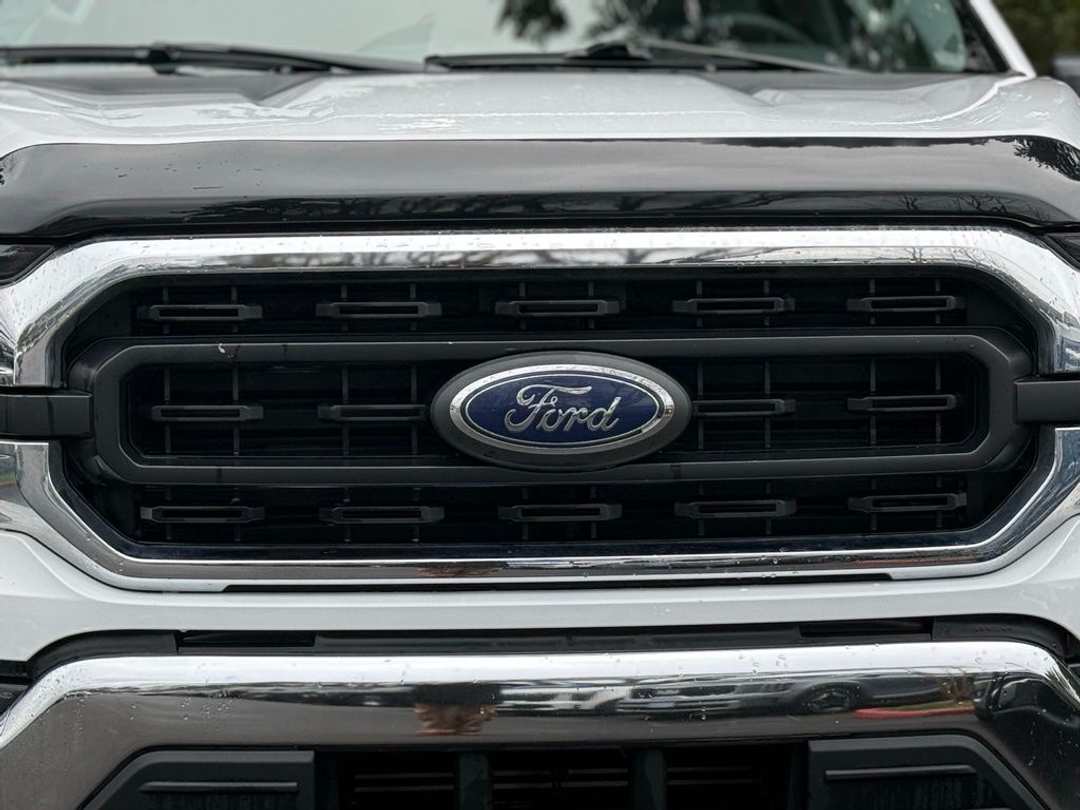 2023 Ford F-150 XLT - Image 3