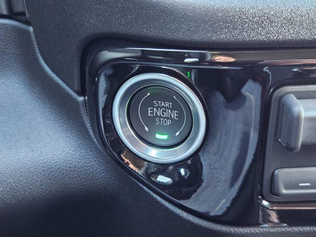 2026 Chevrolet Silverado 1500 RST - Image 17