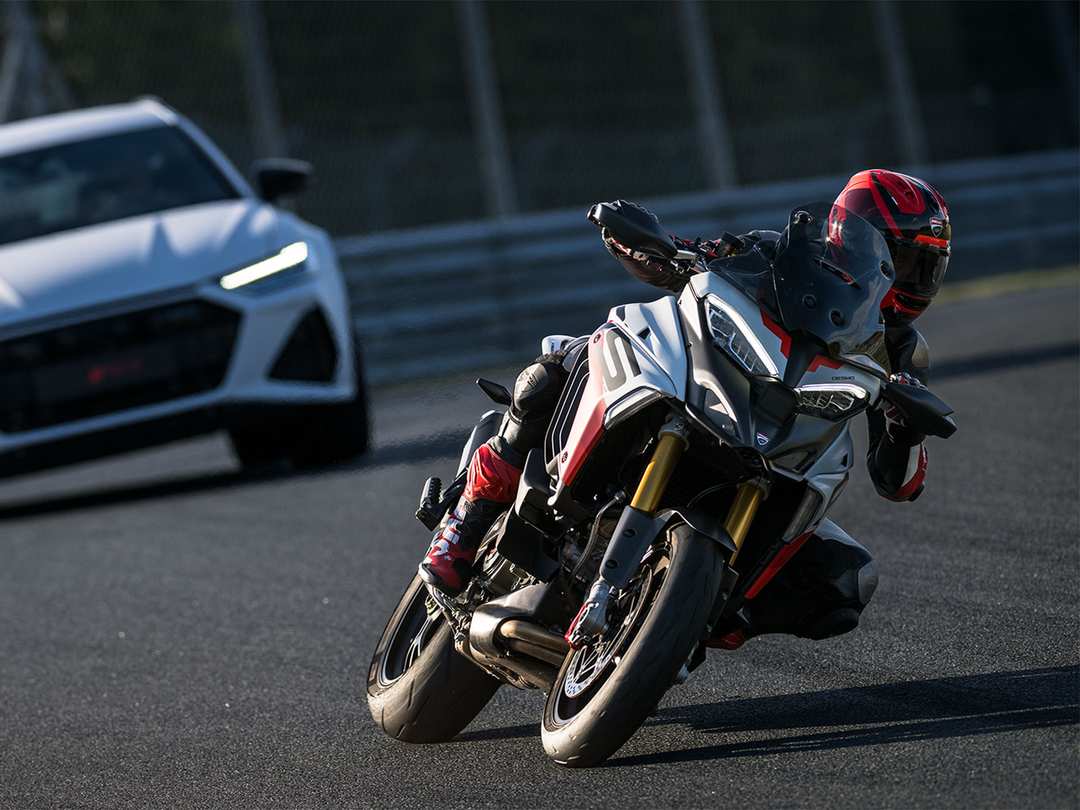 2025 Ducati Multistrada V4 Rs - Image 34