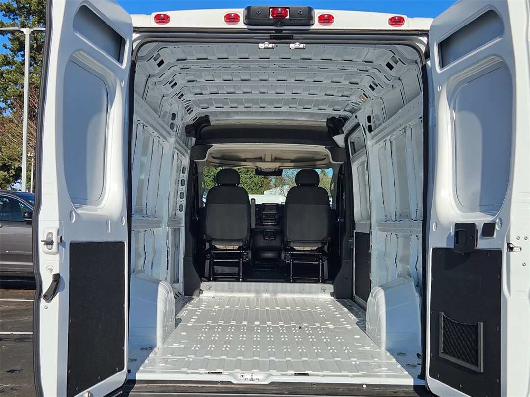 2026 Ram Promaster 3500 High Roof - Image 27