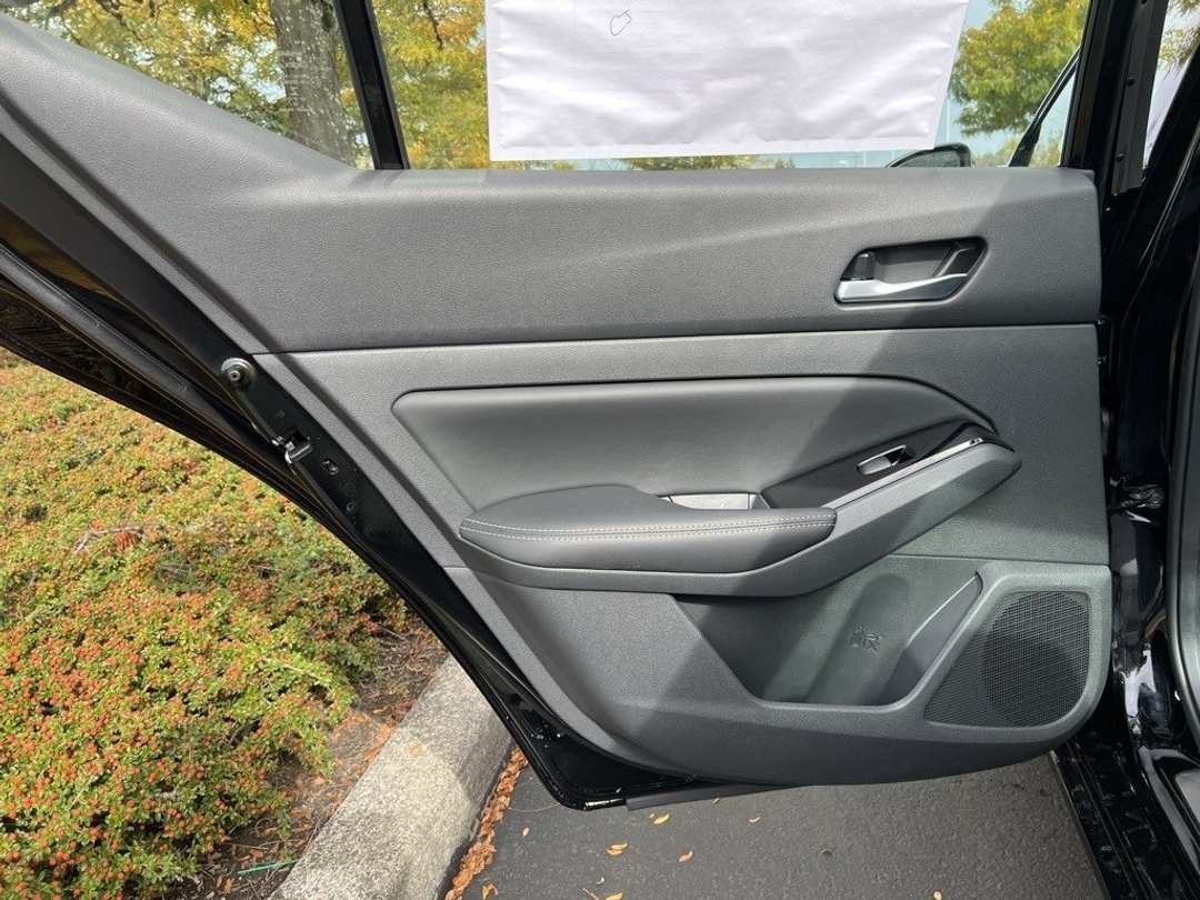 2025 Nissan Altima 2.5 SL - Image 26