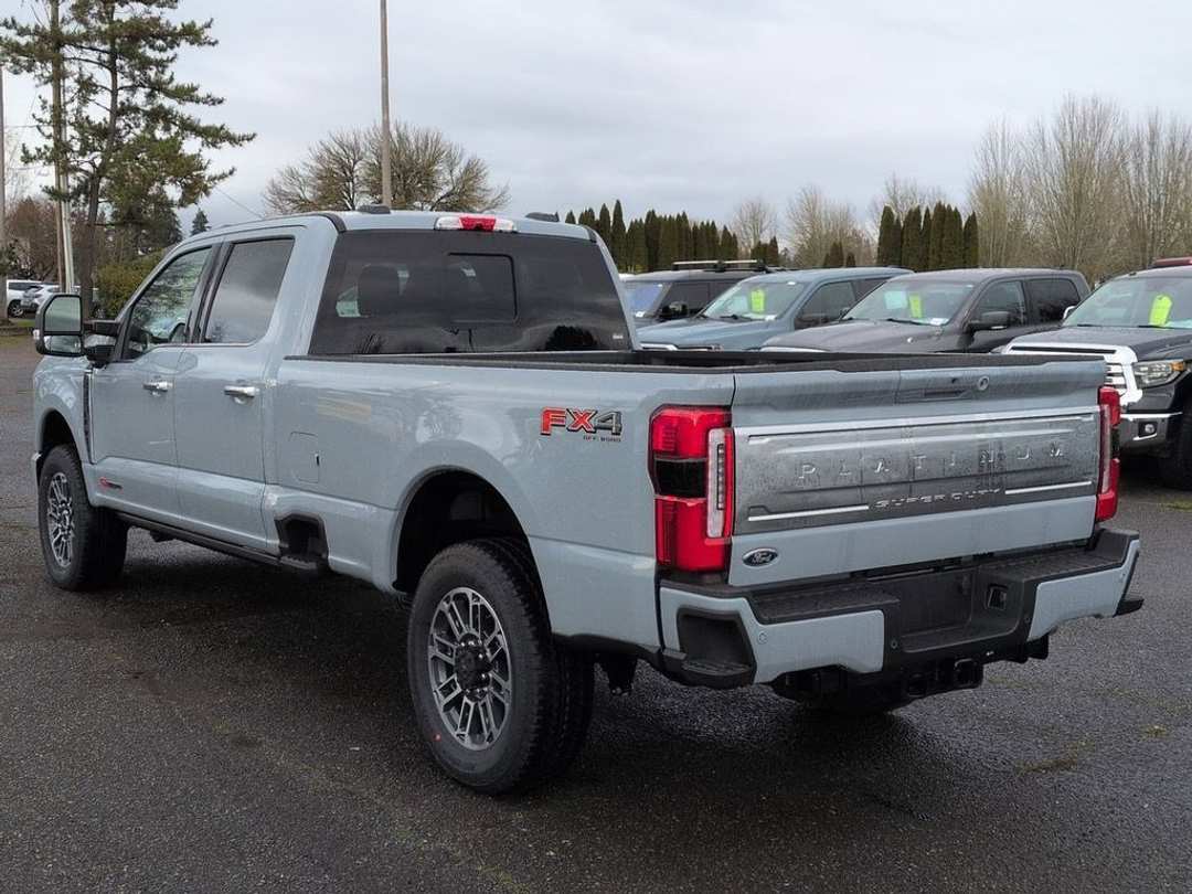 2026 Ford F-350Sd Platinum - Image 3