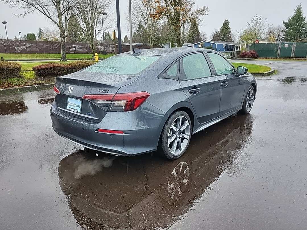 2026 Honda Civic Sport Touring - Image 7