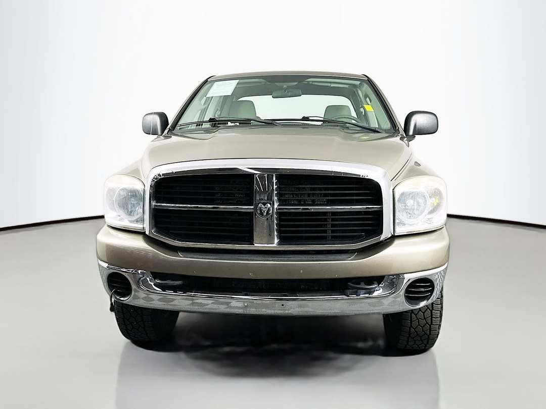 2007 Dodge Ram 2500 SLT - Image 2