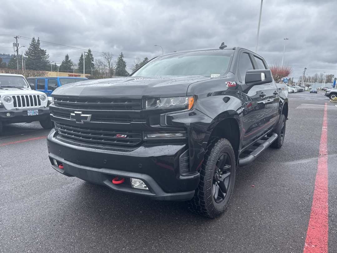 2020 Chevrolet Silverado 1500 LT Trail Boss - Image 2