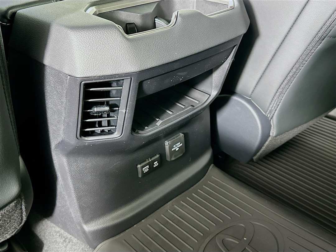 2026 Toyota Tundra Limited - Image 25