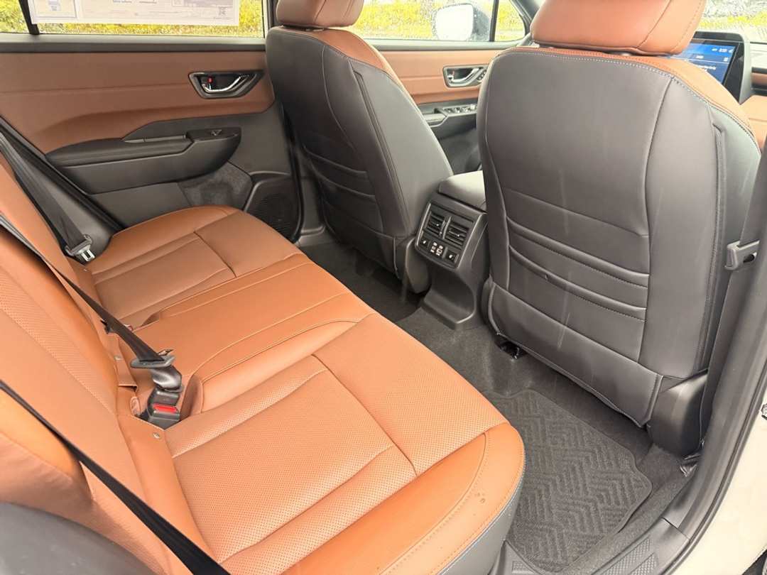 2026 Subaru Outback Touring - Image 24