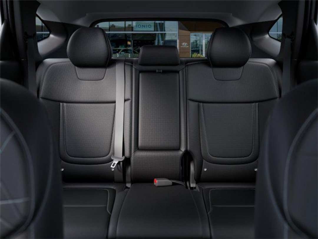 2026 Hyundai Tucson SE - Image 12