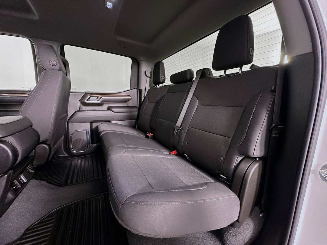 2025 Chevrolet Silverado 1500 RST - Image 25