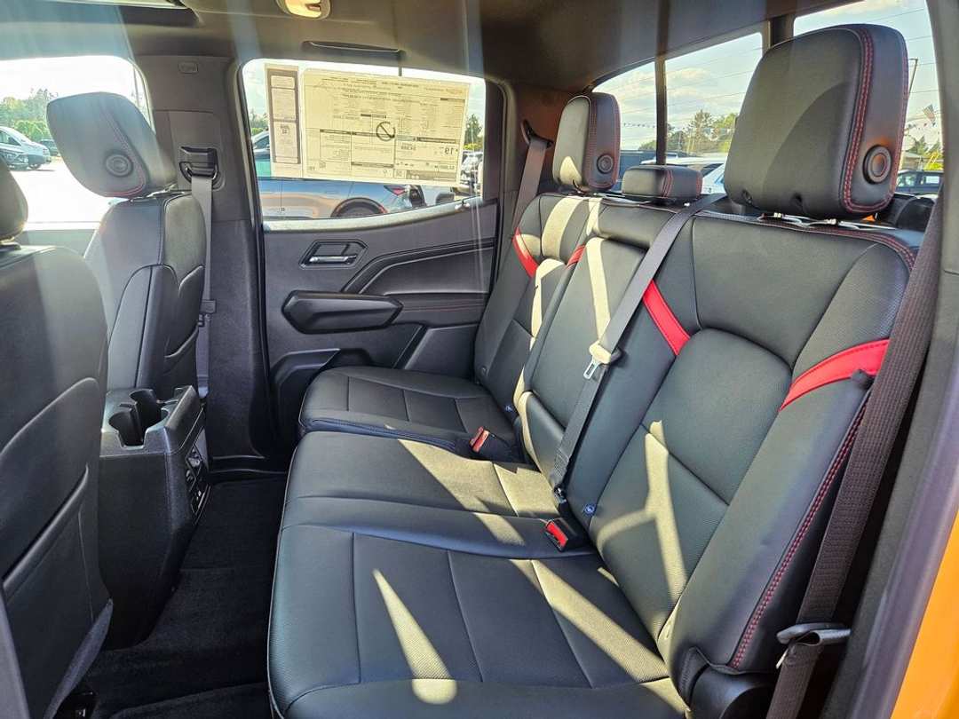 2026 Chevrolet Colorado Z71 - Image 28