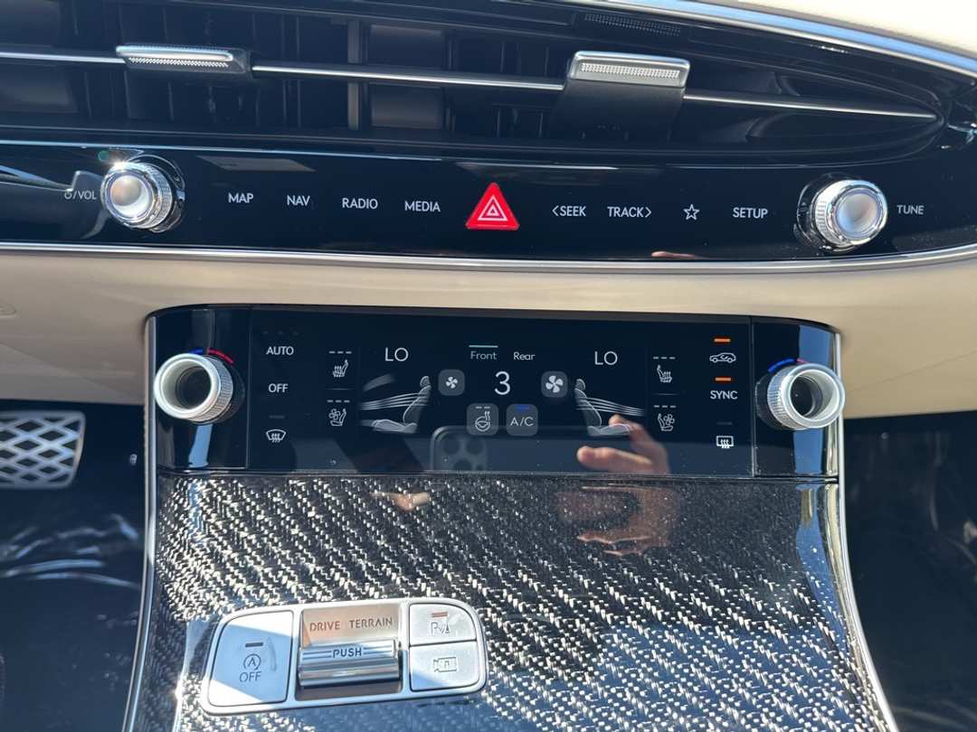 2026 Genesis Gv70 3.5T Sport Prestige - Image 25