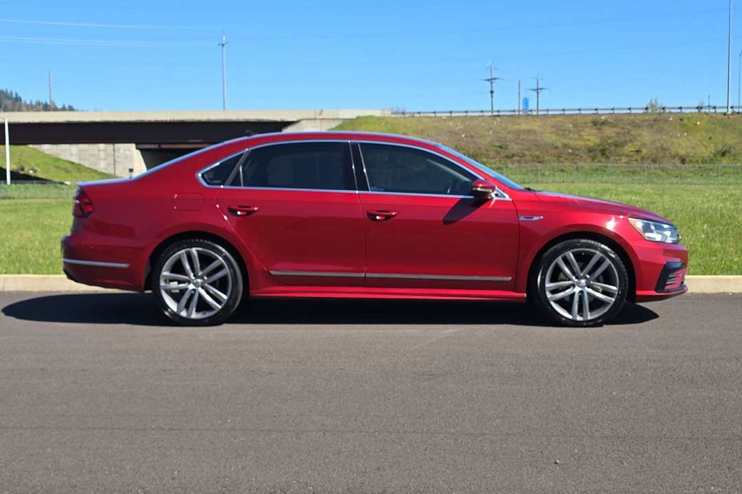 2017 Volkswagen Passat 1.8T RLine - Image 2