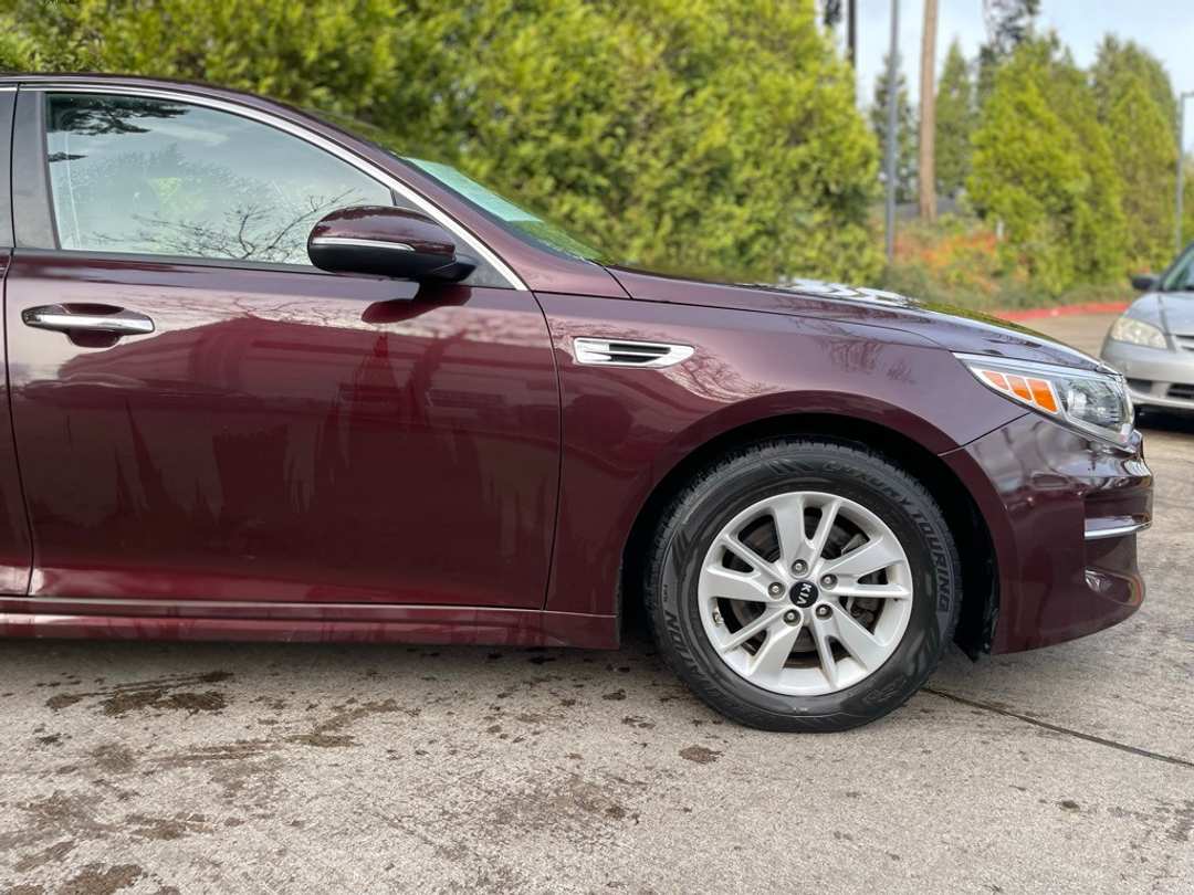 2016 Kia Optima LX - Image 2