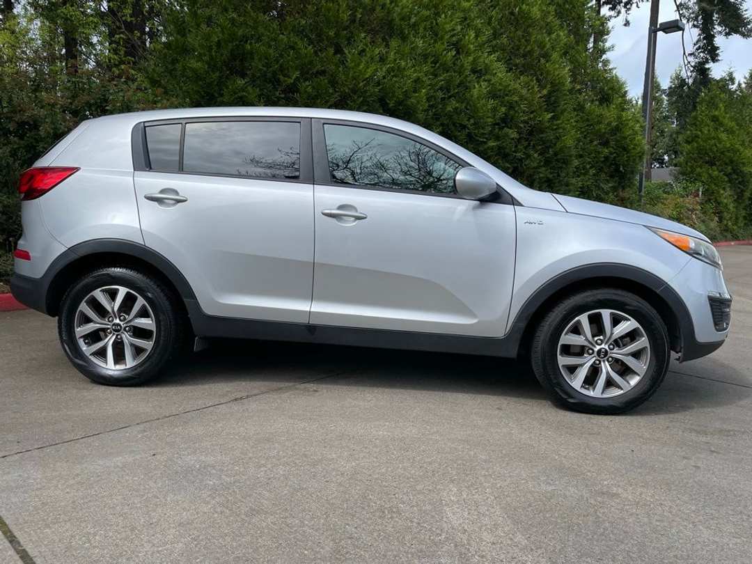 2015 Kia Sportage LX - Image 3