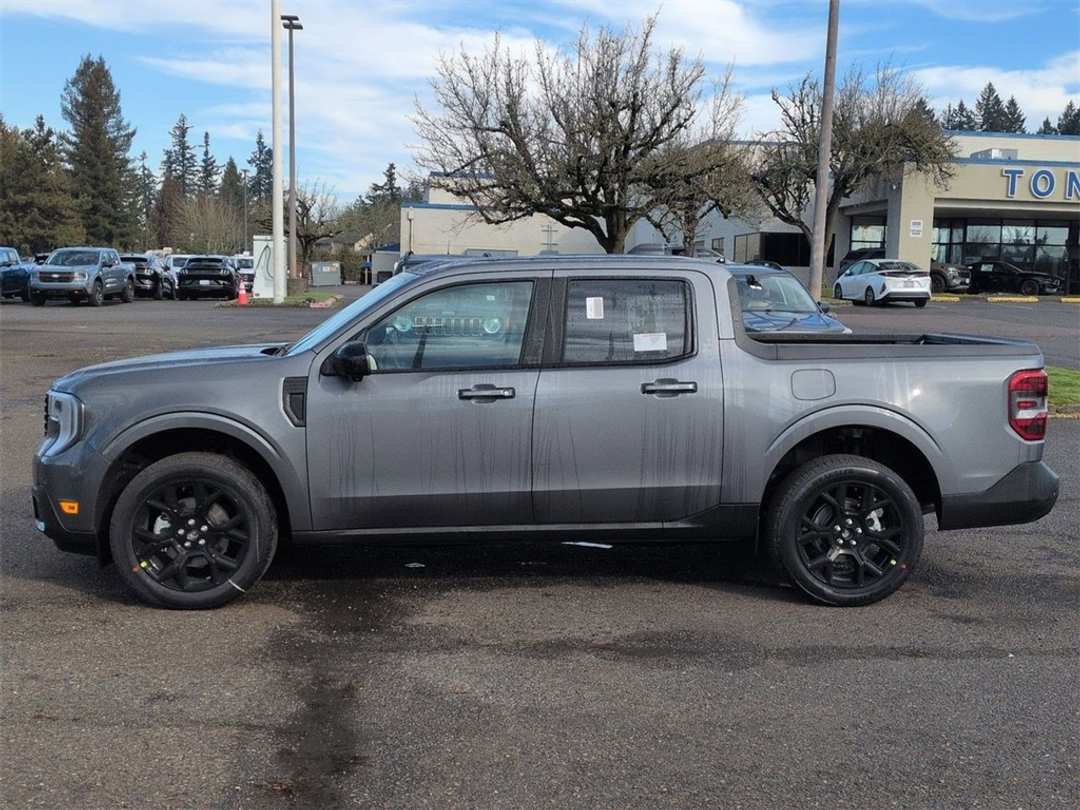 2026 Ford Maverick Lariat - Image 2