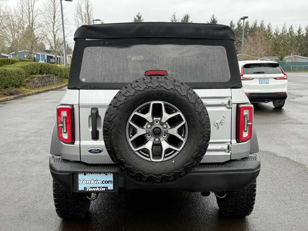 2022 Ford Bronco Badlands - Image 8