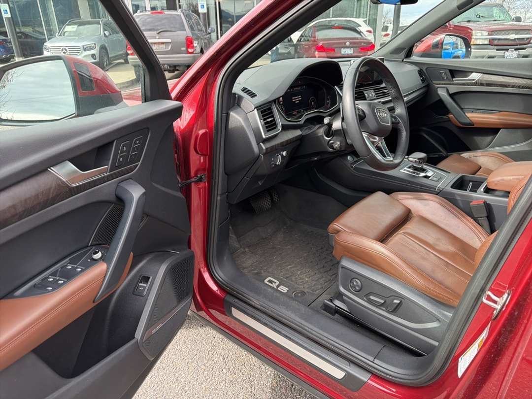 2018 Audi Q5 2.0T Prestige - Image 14