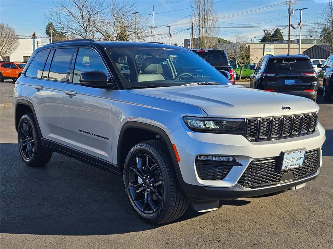 2025 Jeep Grand Cherokee Limited - Image 8