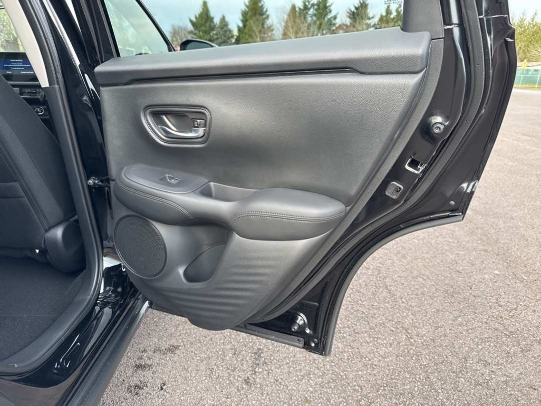 2026 Honda HR-V LX - Image 16