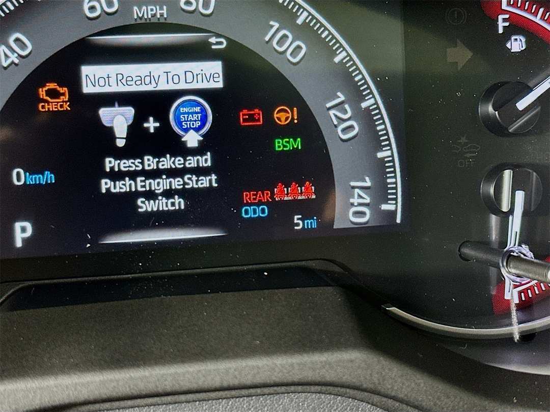 2025 Toyota Rav4 XLE Premium - Image 12