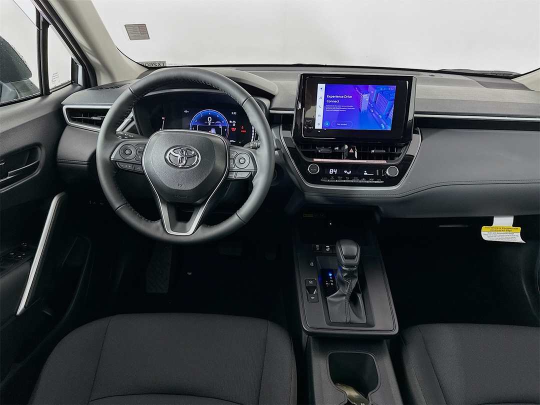 2026 Toyota Corolla Cross LE - Image 22