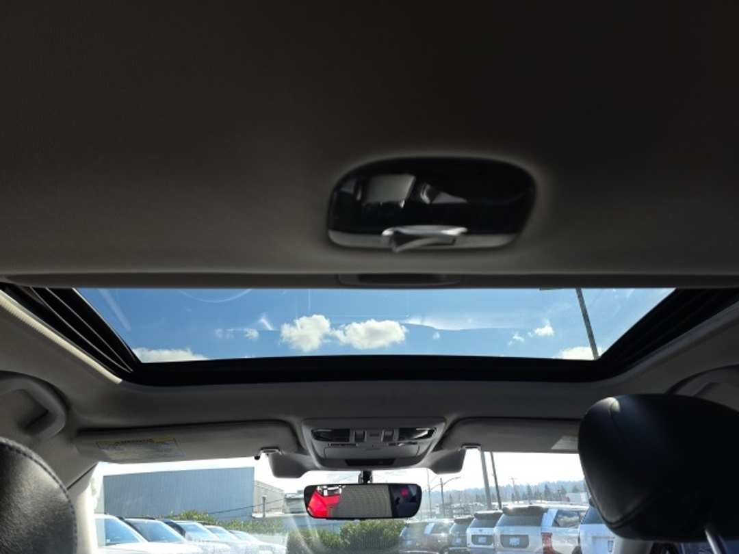 2017 Subaru Legacy 2.5i - Image 28