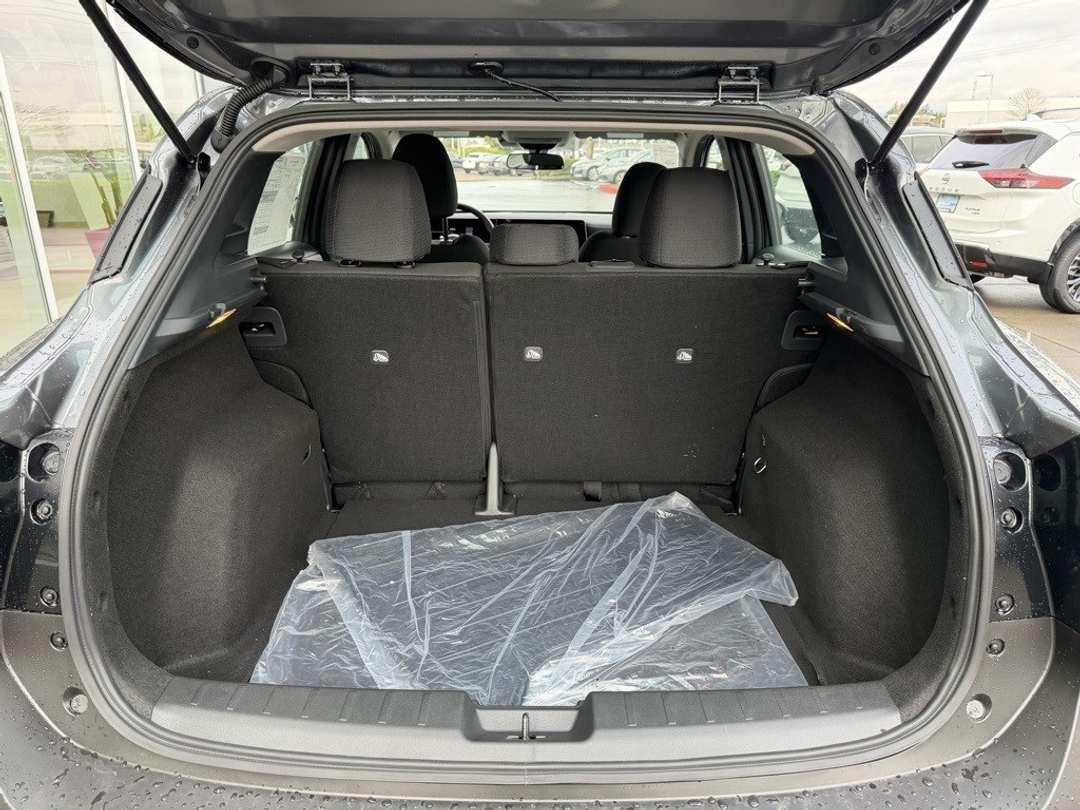 2026 Nissan Kicks S - Image 11