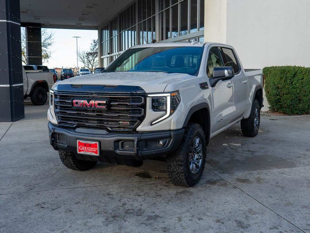2026 GMC Sierra 1500 AT4X - Image 3