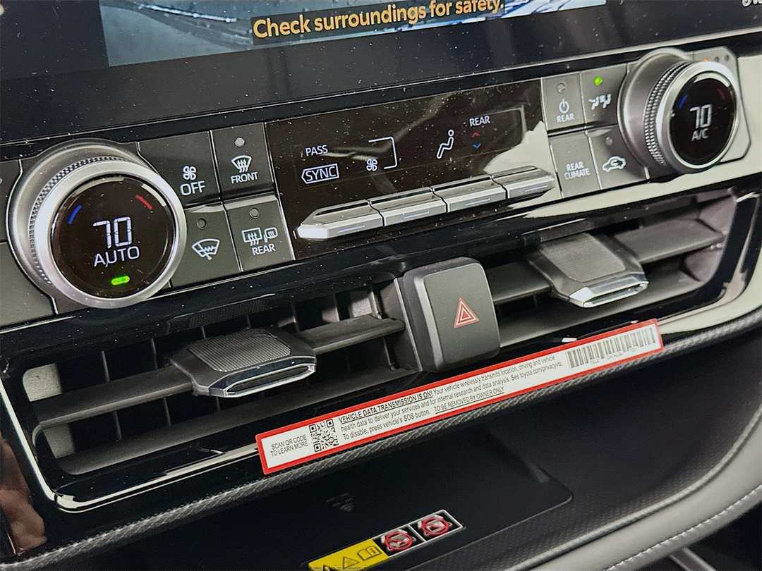 2026 Toyota Highlander XSE - Image 16