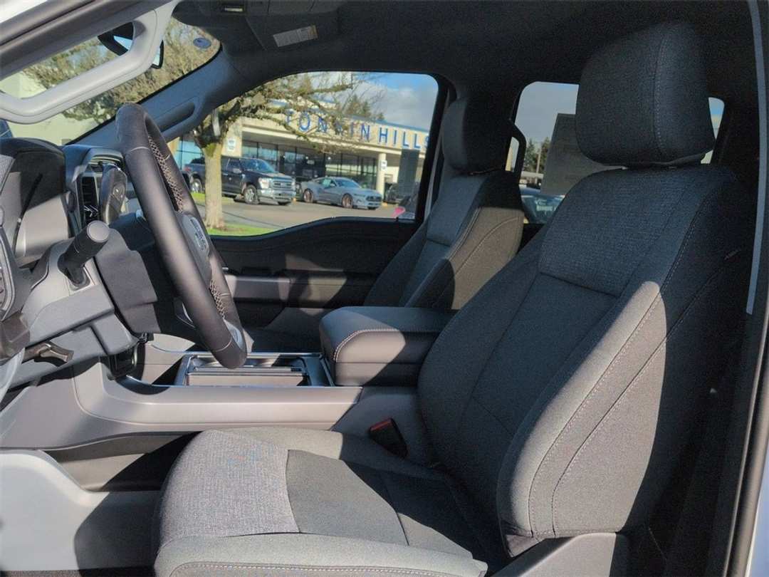 2026 Ford F-150 XLT - Image 13