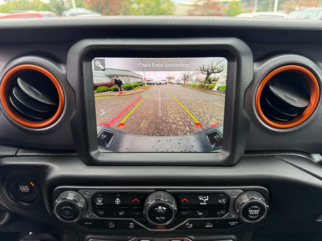 2023 Jeep Gladiator Mojave - Image 21