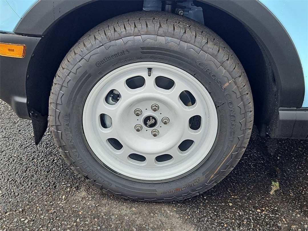 2025 Ford Bronco Sport Heritage - Image 34