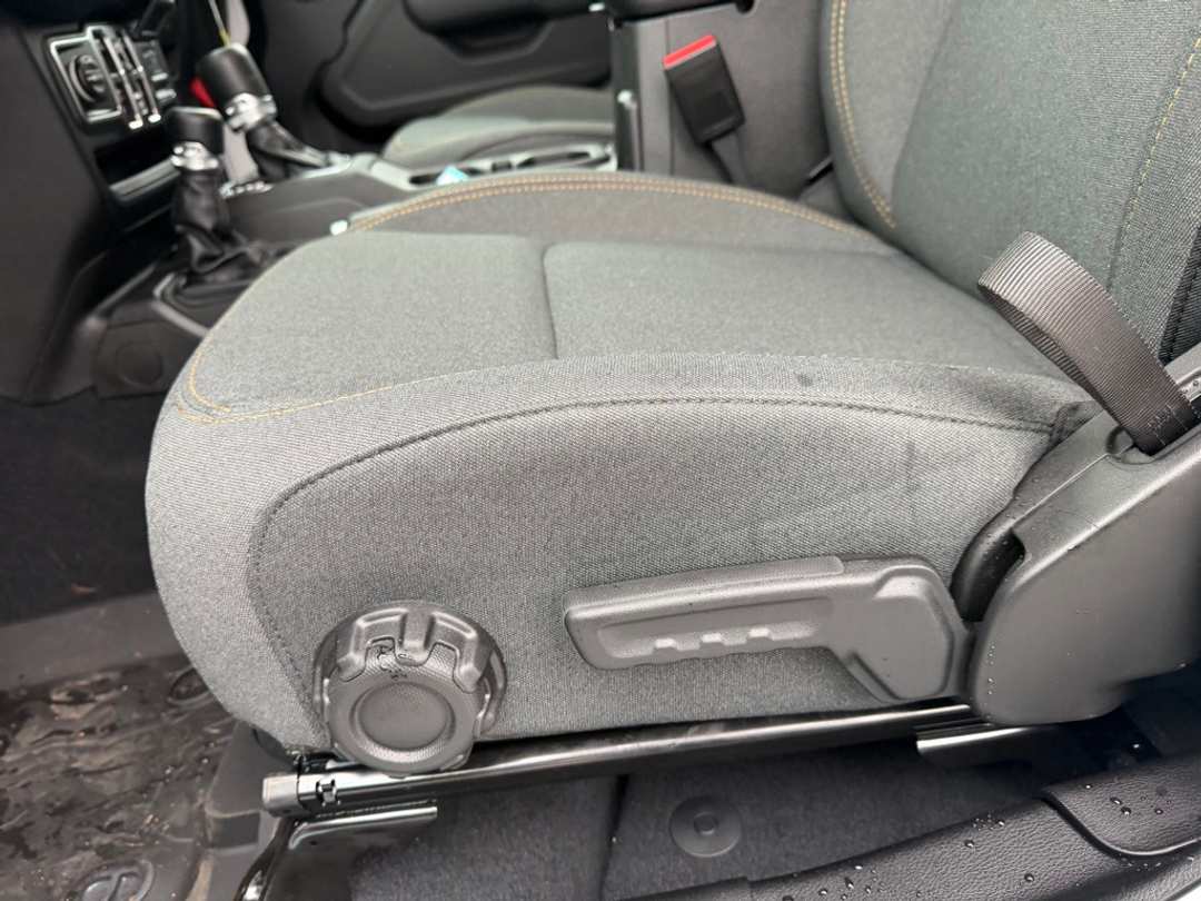 2026 Jeep Wrangler Sport - Image 13